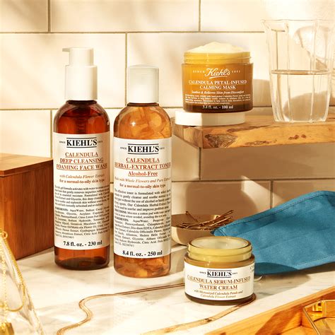Calendula Skincare Collection .